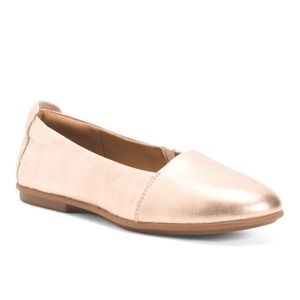 New Clarks leather comfort flats shoes size 6 rose gold